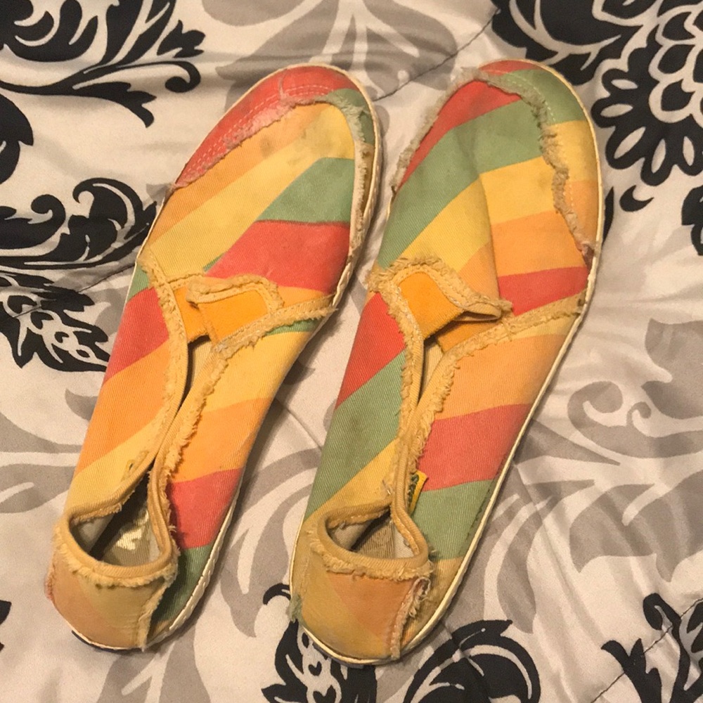 FREE W PURCHASE Keds Women’s Shoes